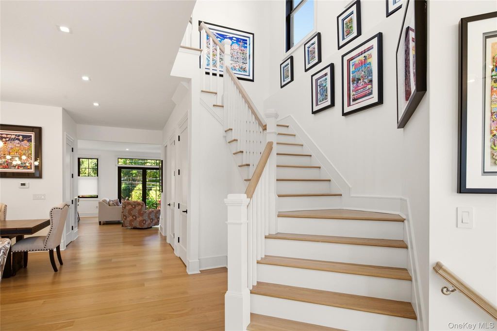 10 Three Ponds Lane, Woodbury, NY 11797 — photo 4