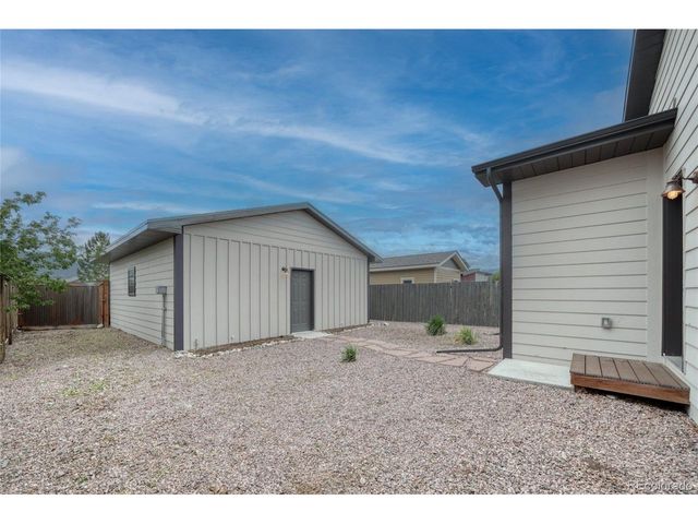 101 Crestone Mesa Dr, Salida, CO 81201