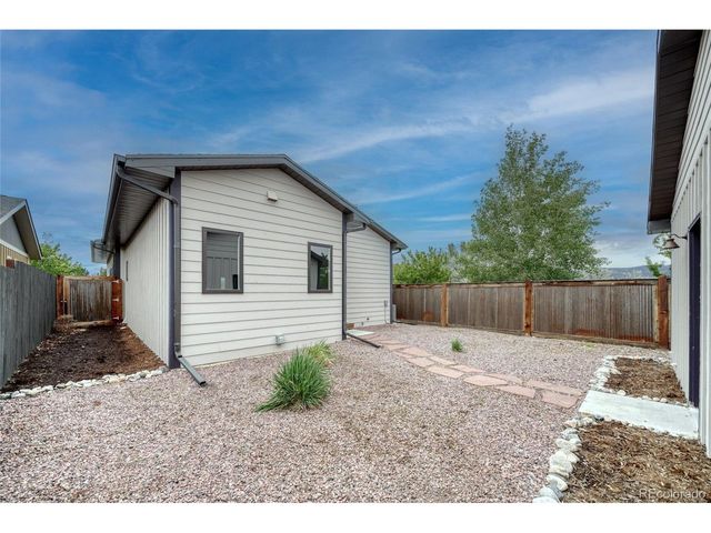 101 Crestone Mesa Dr, Salida, CO 81201