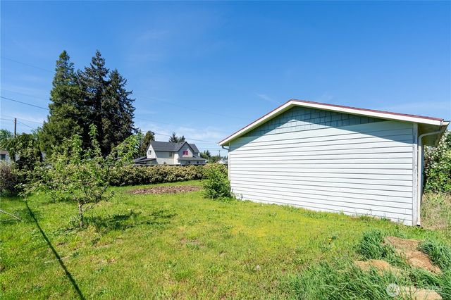 928 W Cherry Street, Centralia, WA 98531
