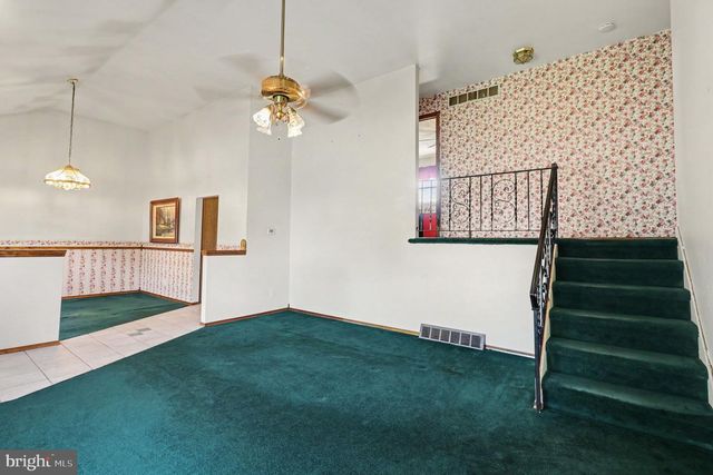 817 WORTHINGTON DR, Warminster, PA 18974