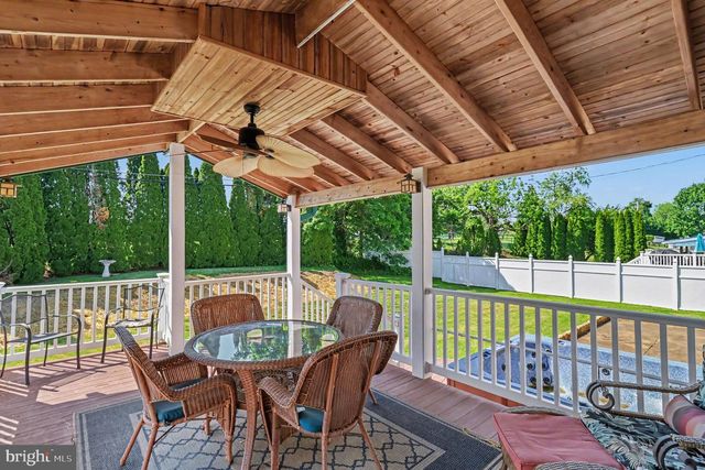 817 WORTHINGTON DR, Warminster, PA 18974