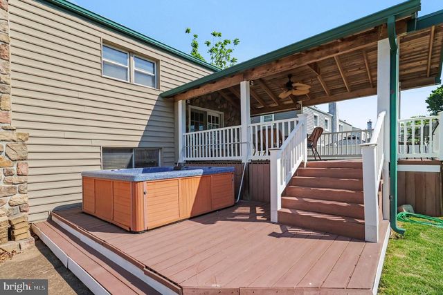 817 WORTHINGTON DR, Warminster, PA 18974