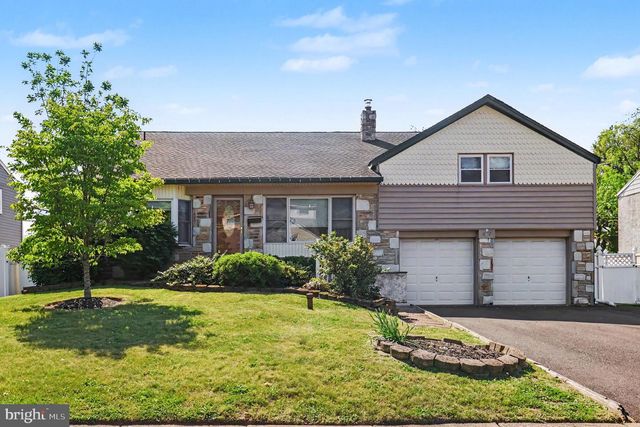 817 WORTHINGTON DR, Warminster, PA 18974