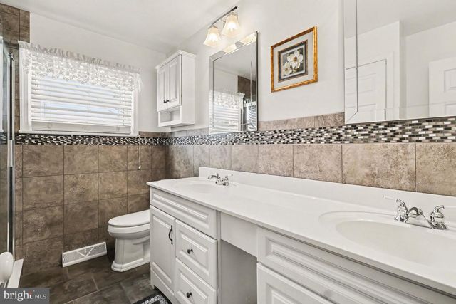 817 WORTHINGTON DR, Warminster, PA 18974