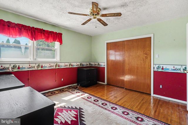 817 WORTHINGTON DR, Warminster, PA 18974