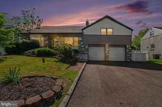 817 WORTHINGTON DR, Warminster, PA 18974