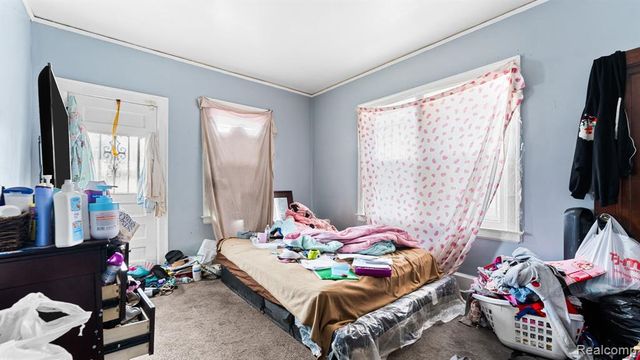 2951 Leslie Street, Detroit, MI 48238