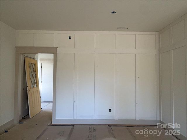 99 Arco Road, Asheville, NC 28805