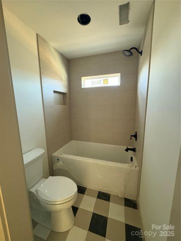 99 Arco Road, Asheville, NC 28805