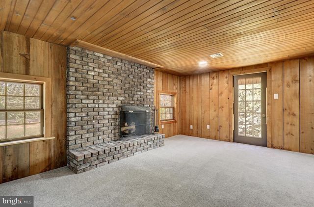 1175 S MEADOW LN, Palmyra, PA 17078