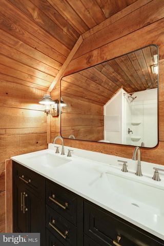 1175 S MEADOW LN, Palmyra, PA 17078