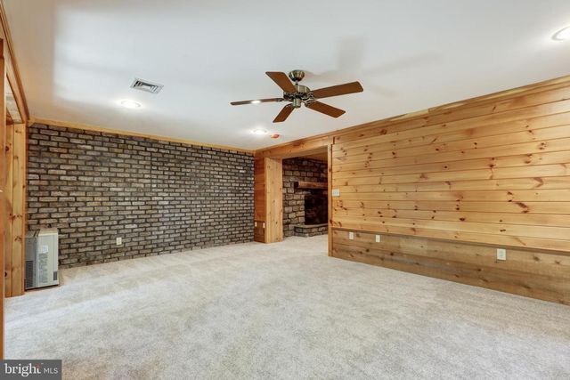 1175 S MEADOW LN, Palmyra, PA 17078