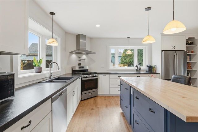 55-57 Lefebvre Lane, Williston, VT 05495