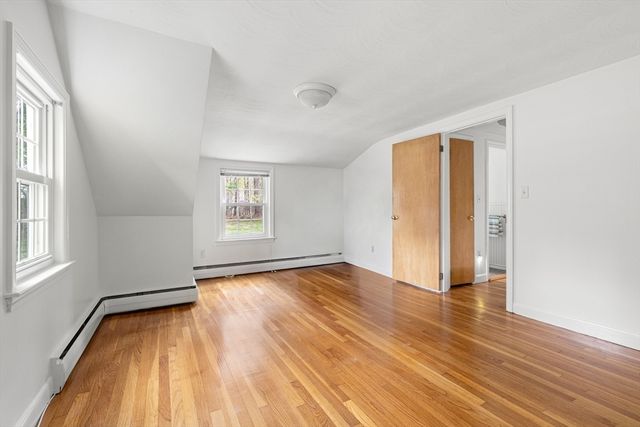 10 Glen Rd, Topsfield, MA 01983