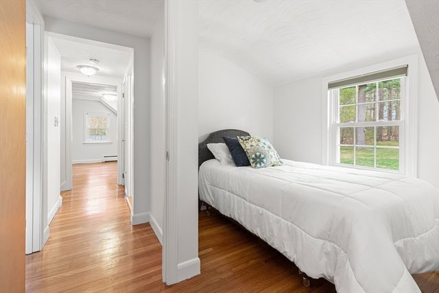 10 Glen Rd, Topsfield, MA 01983
