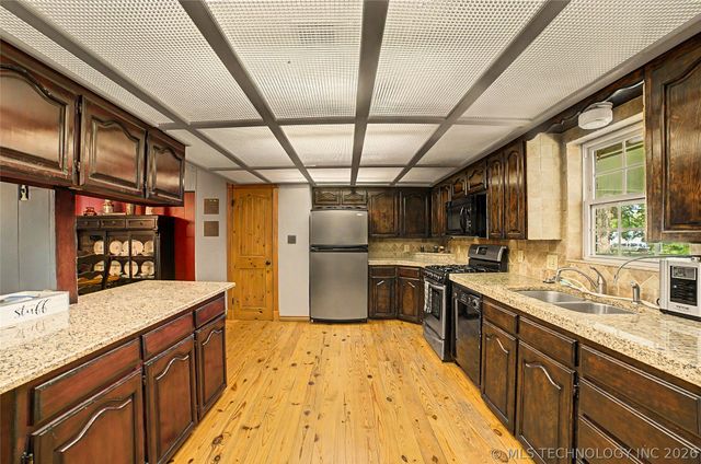 7935 E 86 Street N, Owasso, OK 74055