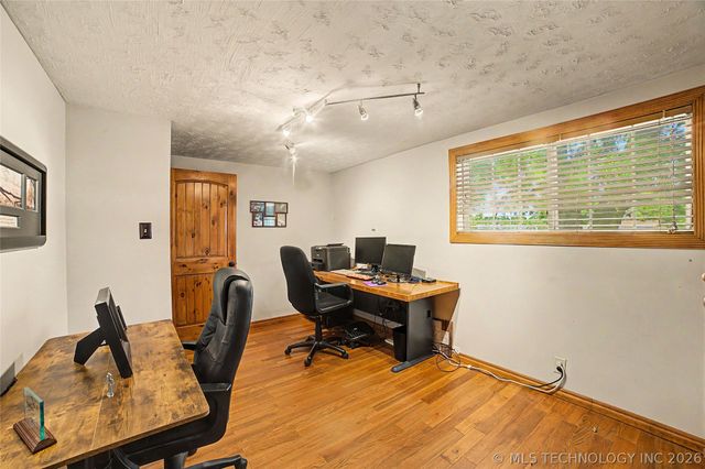 7935 E 86 Street N, Owasso, OK 74055