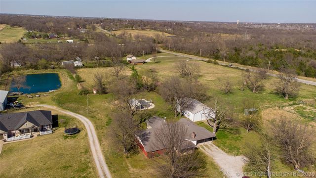 7935 E 86 Street N, Owasso, OK 74055