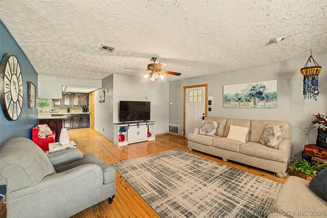 7935 E 86 Street N, Owasso, OK 74055