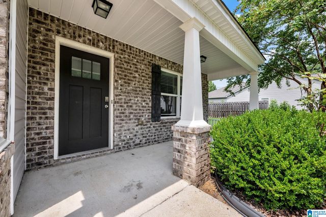 852 HUNTINGTON TRACE, Chelsea, AL 35043