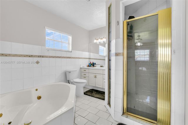 12805 SW 193rd Ter, Miami, FL 33177