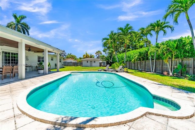 12805 SW 193rd Ter, Miami, FL 33177