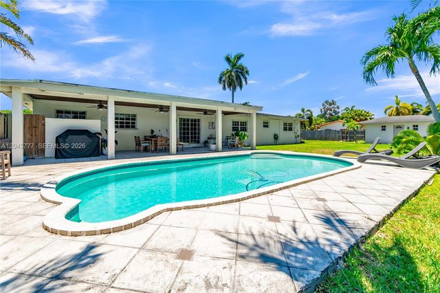 12805 SW 193rd Ter, Miami, FL 33177