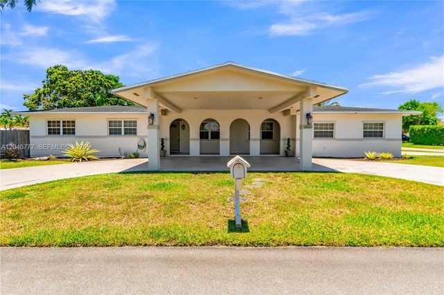 12805 SW 193rd Ter, Miami, FL 33177