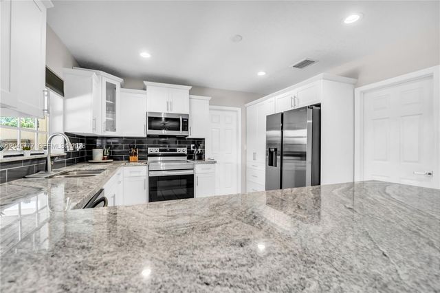 12805 SW 193rd Ter, Miami, FL 33177
