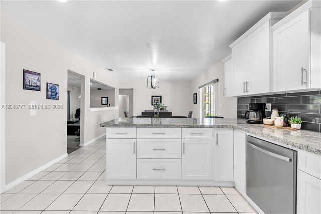 12805 SW 193rd Ter, Miami, FL 33177