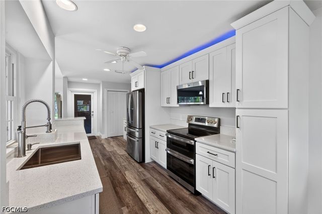 3359 Barra CIR, Sanibel, FL 33957