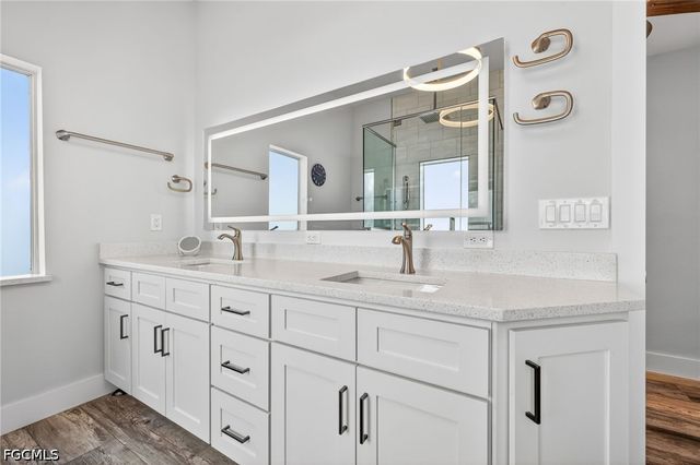 3359 Barra CIR, Sanibel, FL 33957