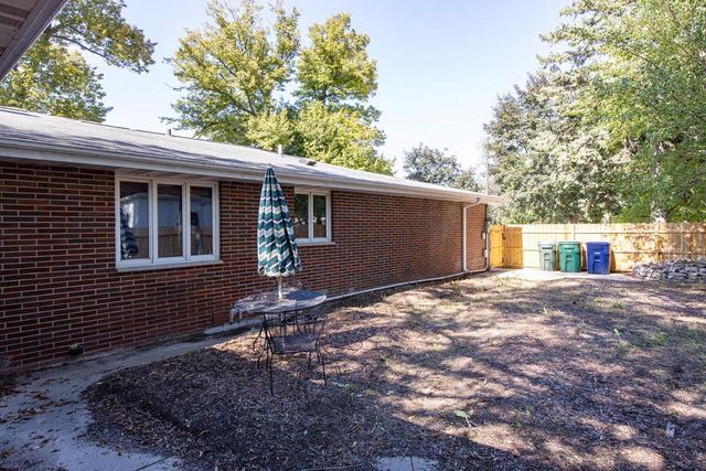 1120 FORT HOWARD AVENUE, De Pere, WI 54115
