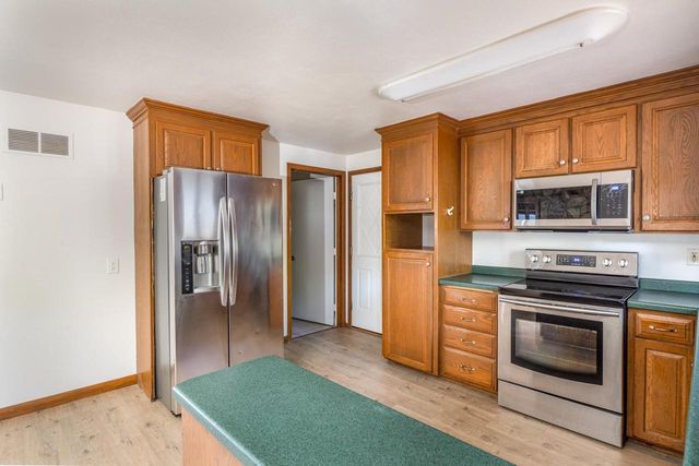 1120 FORT HOWARD AVENUE, De Pere, WI 54115