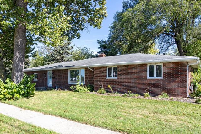 1120 FORT HOWARD AVENUE, De Pere, WI 54115