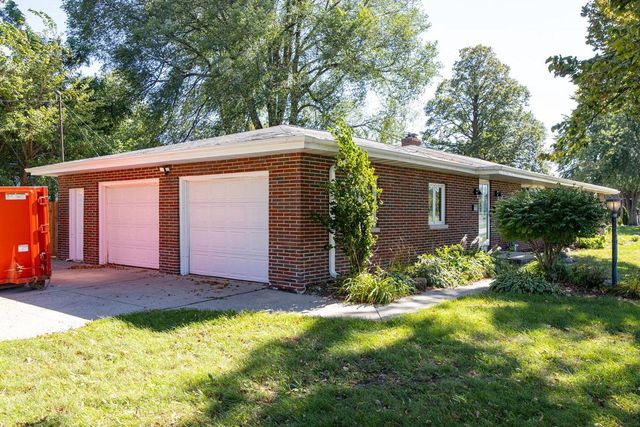 1120 FORT HOWARD AVENUE, De Pere, WI 54115