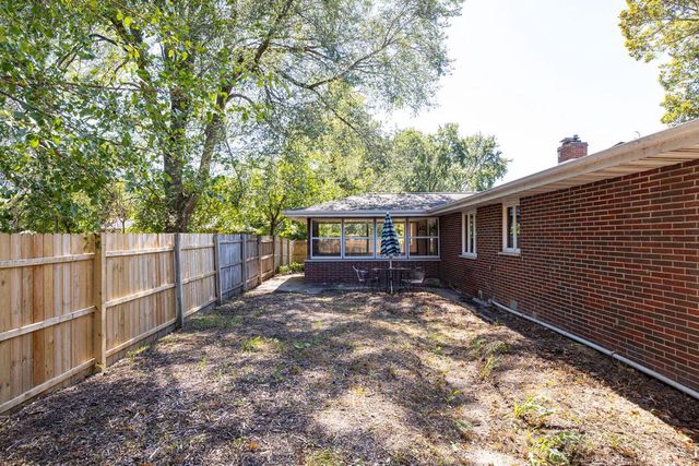 1120 FORT HOWARD AVENUE, De Pere, WI 54115