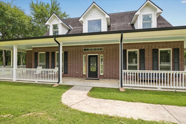 9064 Grand Lake Estates Drive, Montgomery, TX 77316