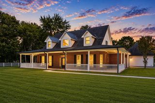 9064 Grand Lake Estates Drive, Montgomery, TX 77316