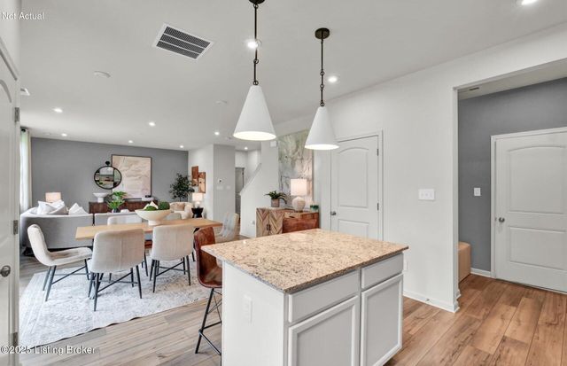 3007 Aiken Back Ln, La Grange, KY 40031