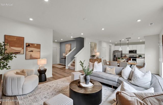 3007 Aiken Back Ln, La Grange, KY 40031