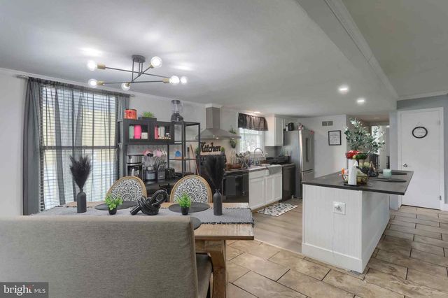 734 REINOEHL ST, Lebanon, PA 17046