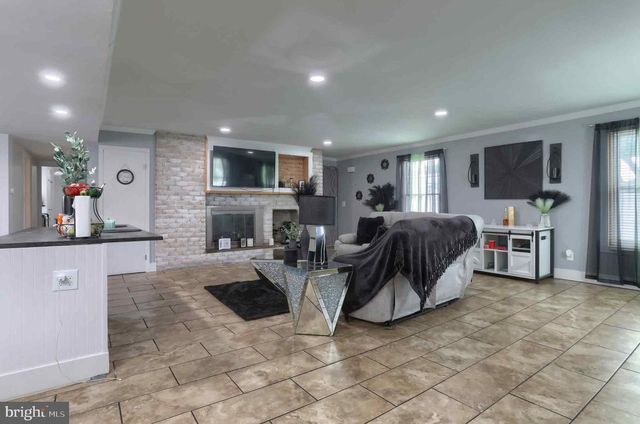 734 REINOEHL ST, Lebanon, PA 17046