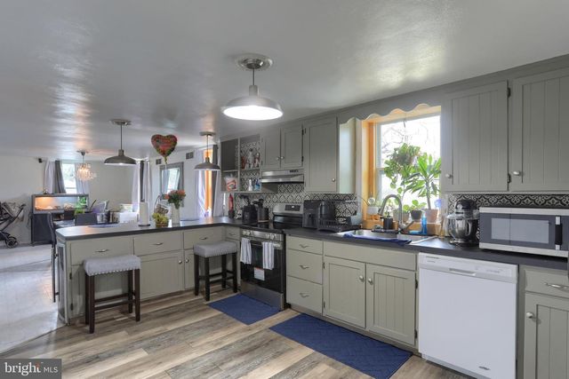 734 REINOEHL ST, Lebanon, PA 17046