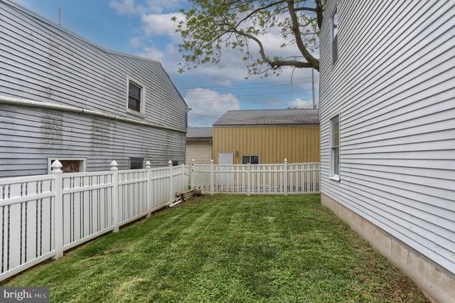 734 REINOEHL ST, Lebanon, PA 17046