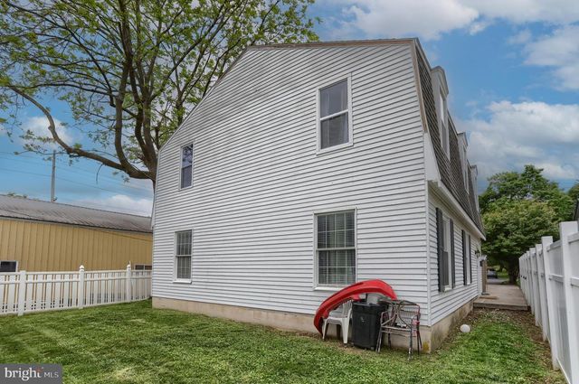 734 REINOEHL ST, Lebanon, PA 17046