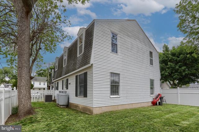 734 REINOEHL ST, Lebanon, PA 17046