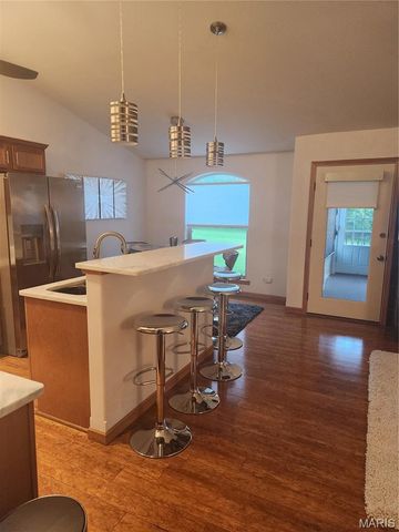 3210 Leverett Court, Alton, IL 62002