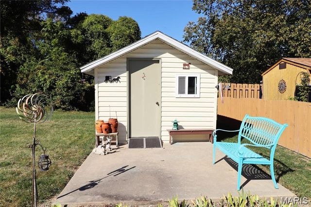 3210 Leverett Court, Alton, IL 62002